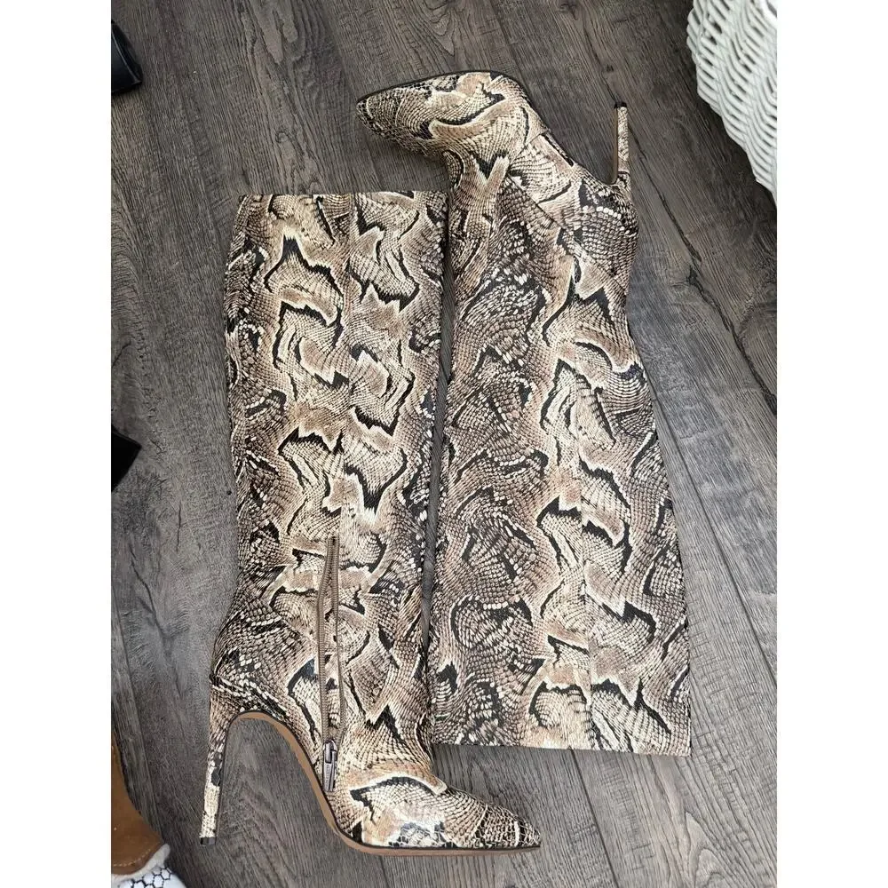 Vince Camuto Fendels Knee-High Boots Size 8M Animal Print Leather Stiletto Heel
